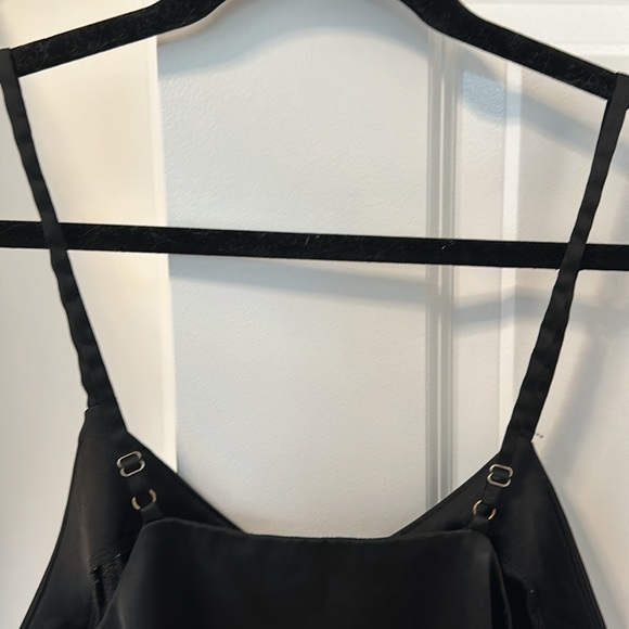 MOVING SALE Missguided black satin pjs - Picture 7 of 9